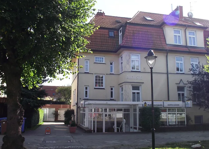 Appartement & Ferienwohnungen Thiess